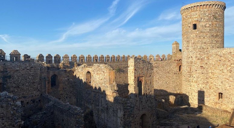 Castle Puebla de Alcocer, Spain